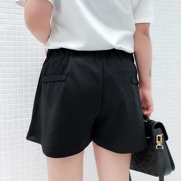 Стилни къси дамски панталони в черен и кафяв цвят - големи размери