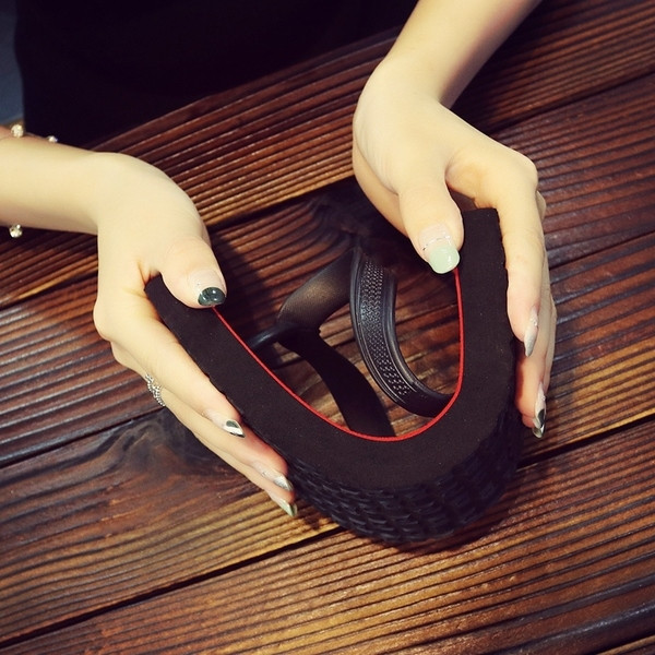 Καλοκαιρινές ανδρικές σαγιονάρες με ελαστικά ιμάντα στα δάχτυλα σε διάφορα χρώματα