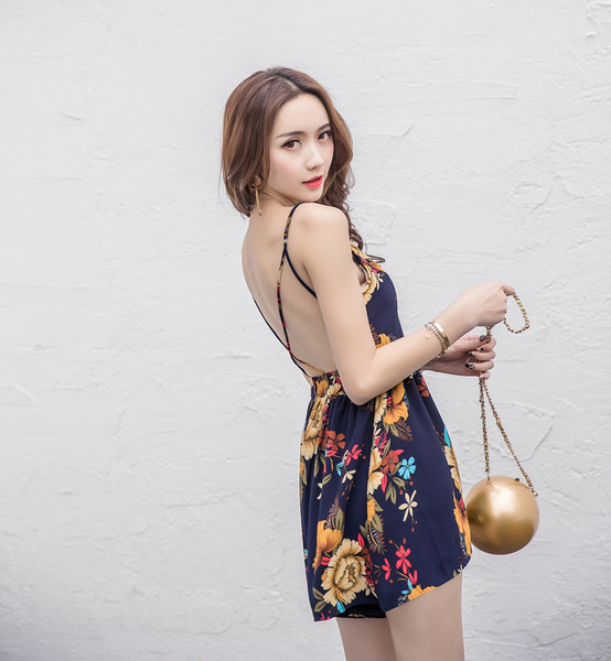 Rochie de dama cu decolteu in V, spate gol si motive florale