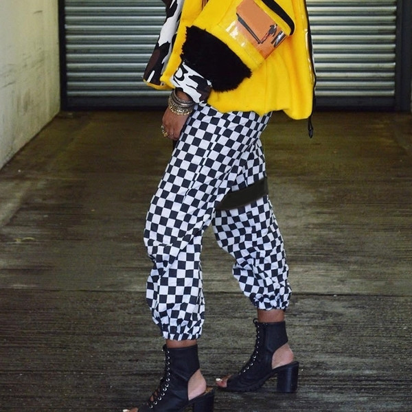 Pantaloni largi in carouri de dama moderni cu talie inalta