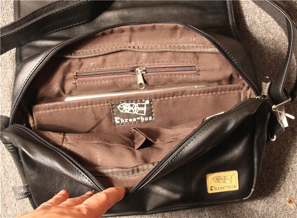 Geanta business eleganta pentru barbati din piele ecologica cu maner reglabil de culoare neagra