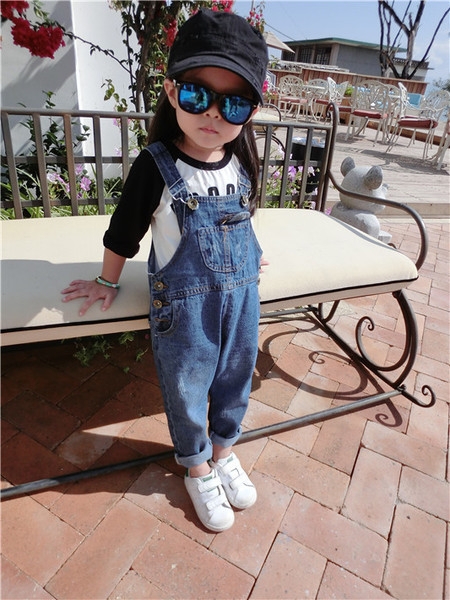 Salopeta pentru copii pentru fete cu buzunare si elemente cu nasturi