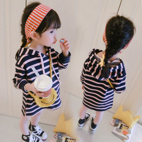 Rochie pentru copii cu gluga si cravate in doua culori