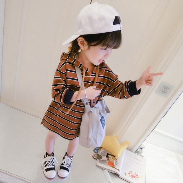 Rochie pentru copii cu gluga si cravate in doua culori