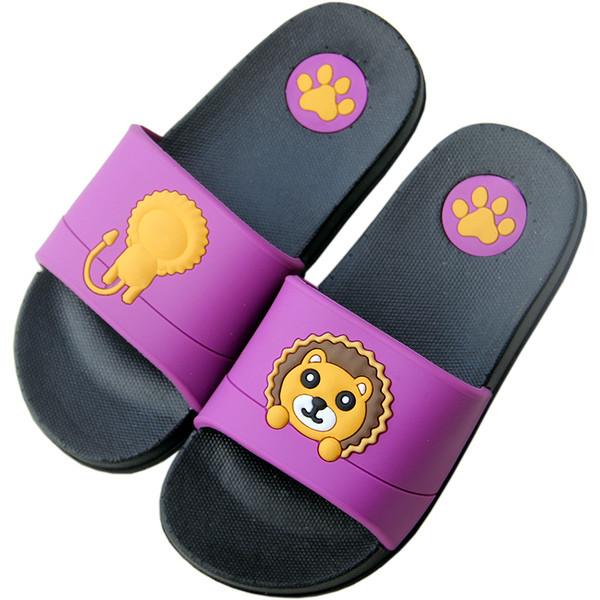 Papuci pentru copii în diferite culori cu imaginea unui pui de leu potrivit pentru fete și băieți