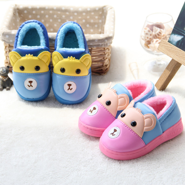 Papuci copii cu captuseala moale in mai multe culori cu aplicare 3D