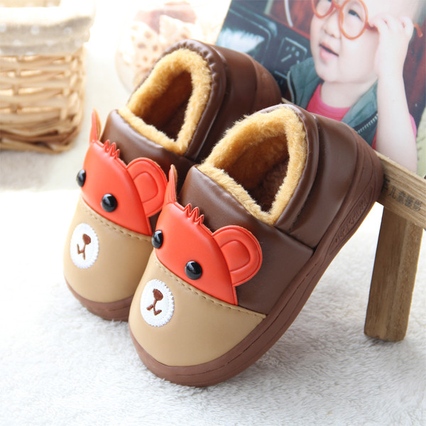 Papuci copii cu captuseala moale in mai multe culori cu aplicare 3D