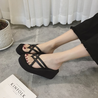 Casual women`s platform slippers with cross straps