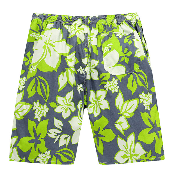Nyári férfi rövidnadrág virágos motívumokkal