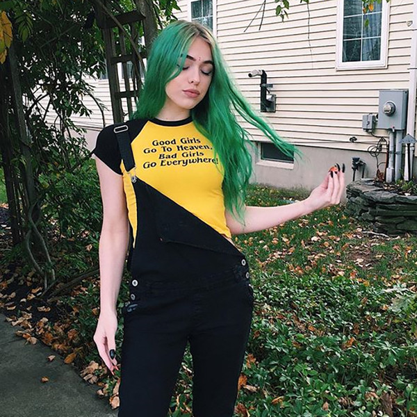 Rövid női póló sárga színben felirattal