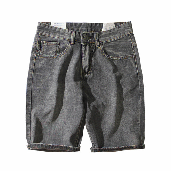 Rövid férfi farmer, sötét zsebekkel