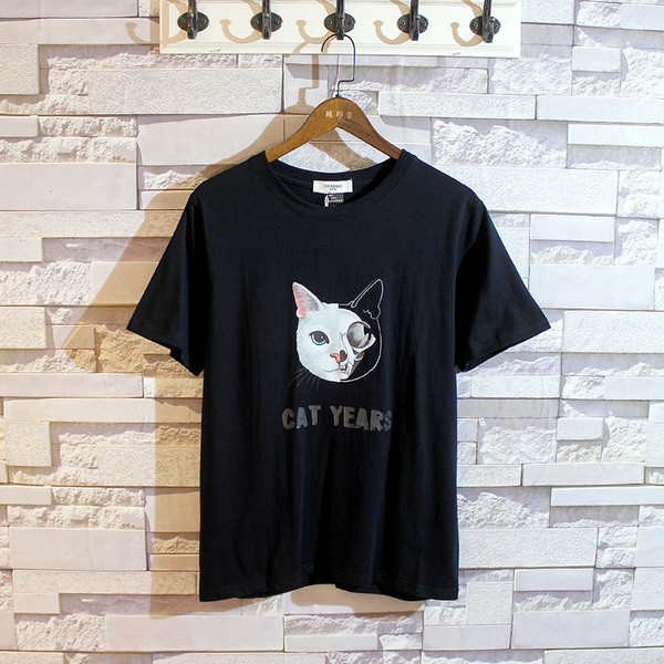 Rövid ujjú férfi póló nyomattal és felirattal három színben