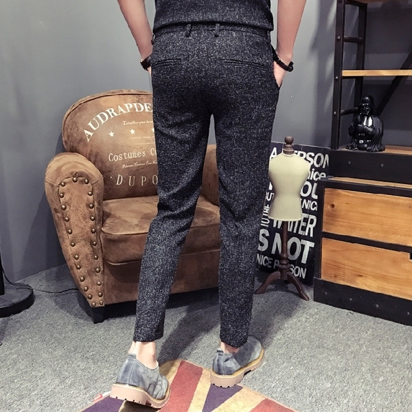 Costum bărbătesc elegant în două părți - cămașă și pantaloni în negru și gri