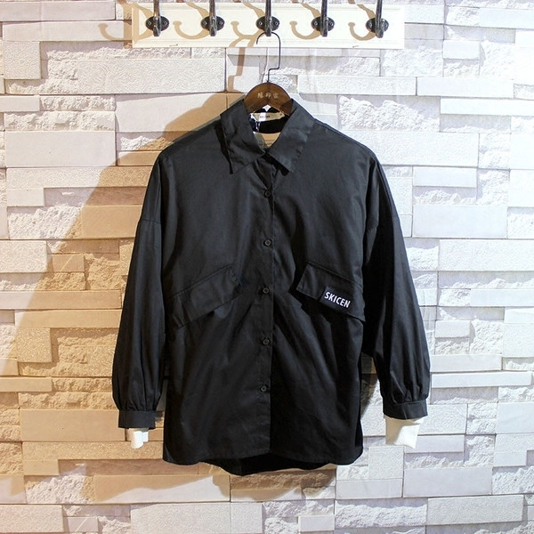 Férfi hosszú ing három színben gallérral és utánzatzsebekkel