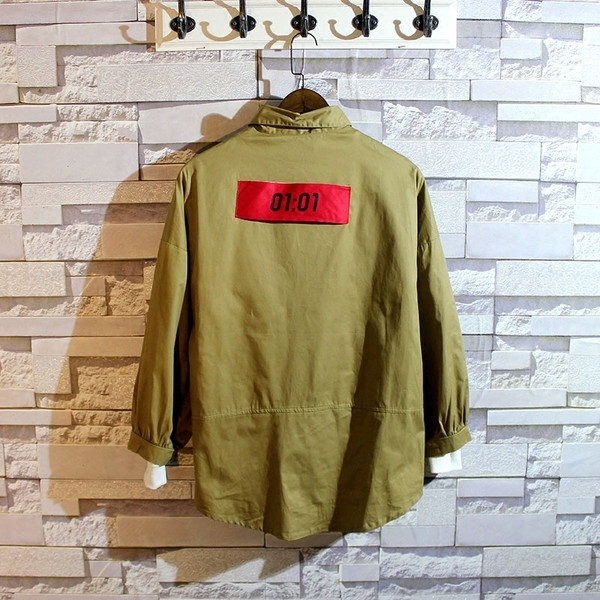 Férfi hosszú ing három színben gallérral és utánzatzsebekkel