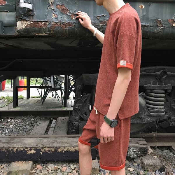 Tiszta férfi csapat, két részből álló nyakkendővel - rövid ujjú blúz és rövidnadrág