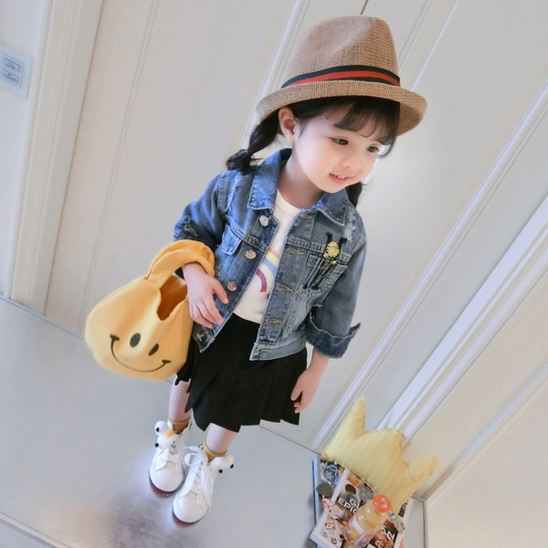 Παιδικό τζιν μπουφάν για κορίτσια με επιγραφή και floral κεντήματα