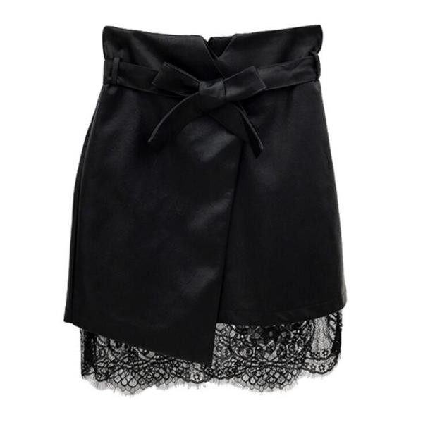 Κομψή γυναικεία φούστα με οικολογικό δέρμα με διακόσμηση δαντέλας σε μαύρο χρώμα