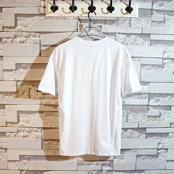 Fekete-fehér férfi póló hímzett színes felirattal