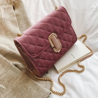 Stílusos női táska fém fogantyúval, különböző színekben