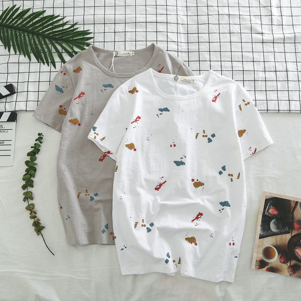 Lezser férfi póló két színben motívummal és O-alakú gallérral két színben