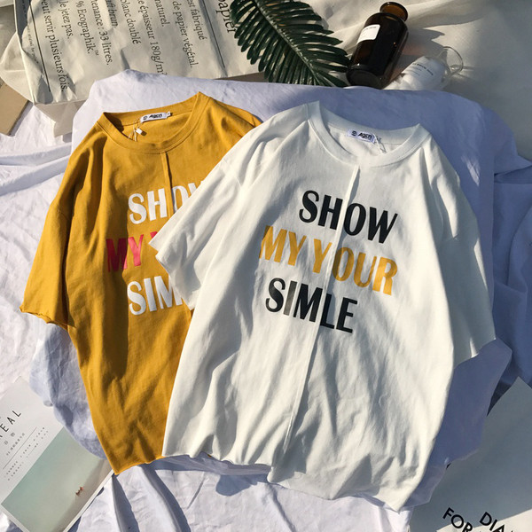 Férfi sportpóló O-alakú gallérral, érdekes felirattal két színben