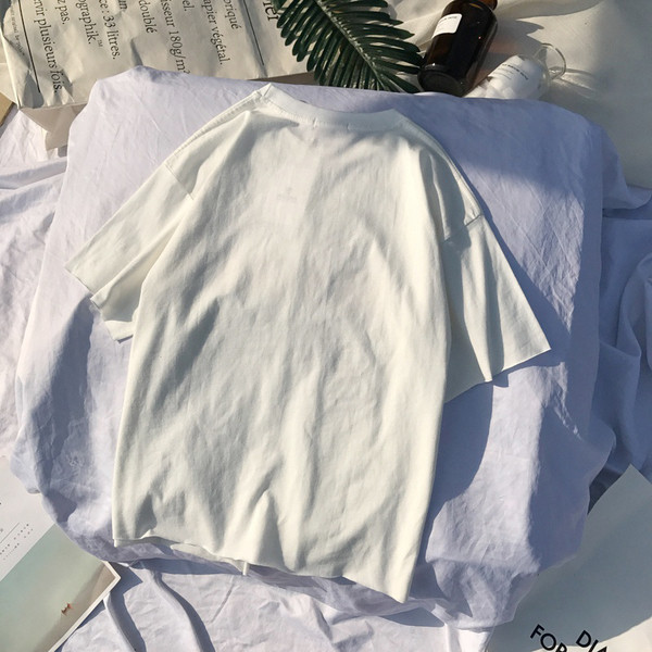 Férfi sportpóló O-alakú gallérral, érdekes felirattal két színben