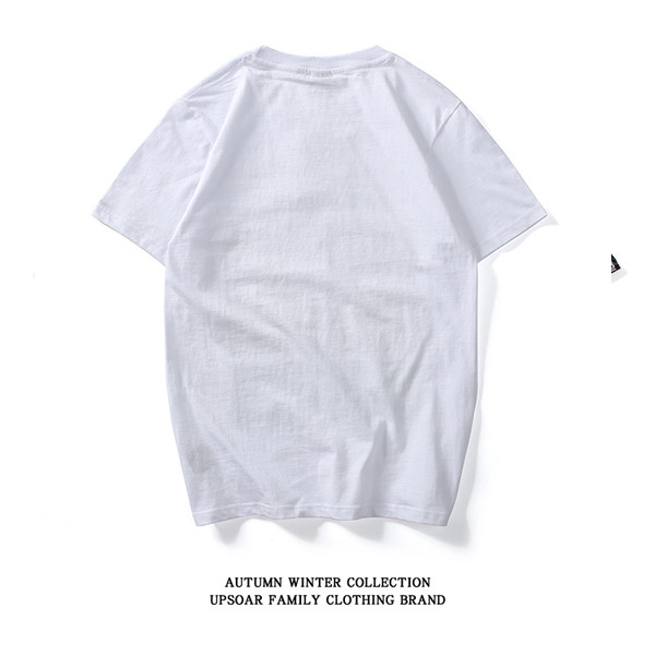 Modern alkalmi férfi póló érdekes felvitellel fehér és fekete színben