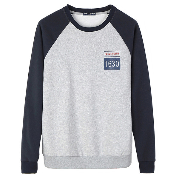 Férfi sport-alkalmi pulóver a testen