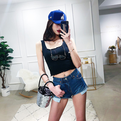 Letisztult sport-hétköznapi női felső, sokféle színben