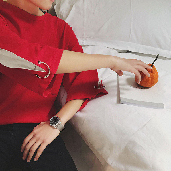 Férfi póló 3/4 ujjal három színben, fém elemekkel