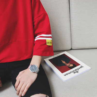 Tricou bărbătesc de vară în mai multe culori cu dungi pe mâneci