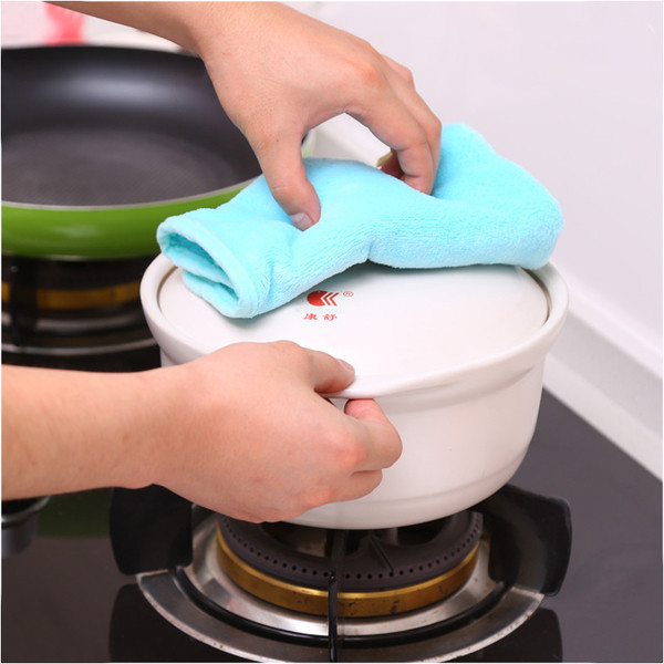 Много удобна,мека и лесна за закачане кърпа за ръце