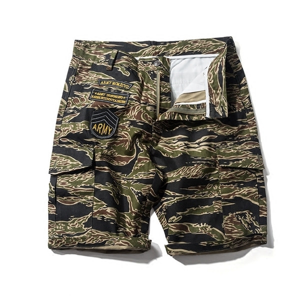 Sport - alkalmi férfi rövidnadrág - két modell