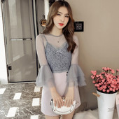 Κομψό γυναικείο σετ από διαφανή μπλούζα και αμάνικο με δαντέλα