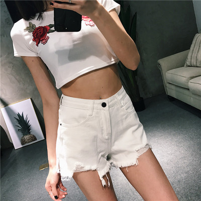 Μοντέρνα γυναικεία short jeans με υψηλή μέση και περιθώρια σε τέσσερα χρώματα