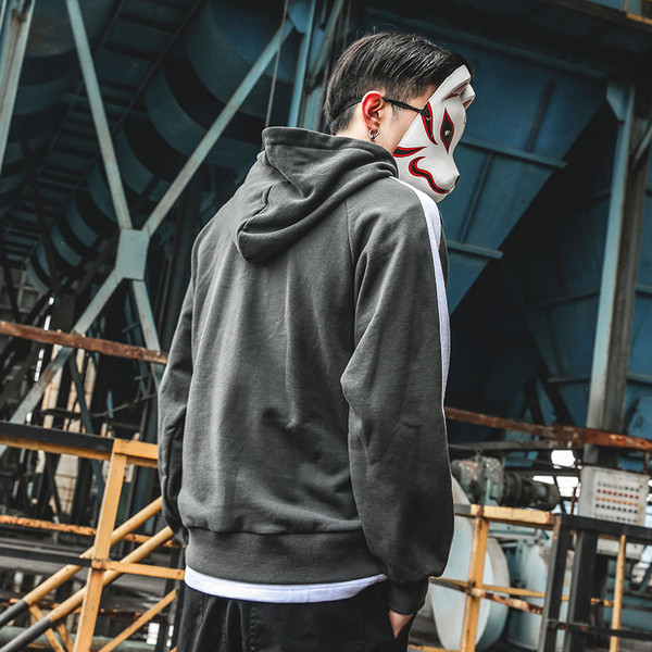 Ανδρικό φούτερ σε τρία χρώματα με κουκούλα και στρίφωμα