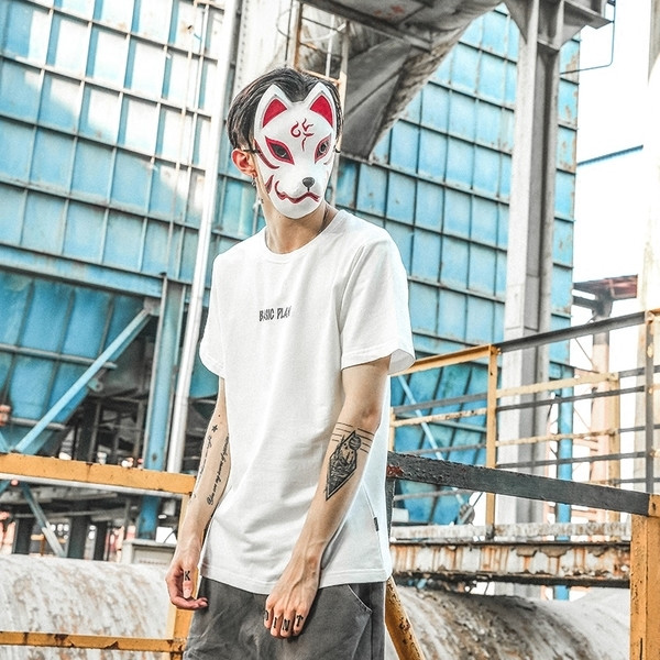 Férfi póló rövid ujjú fehér és szürke színben, hátoldalán mintával