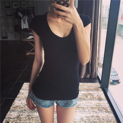 Κομψή γυναικεία αθλητική μπλούζα για καθημερινή ζωή με ντεκολτέ σε σχήμα V σε τρία χρώματα