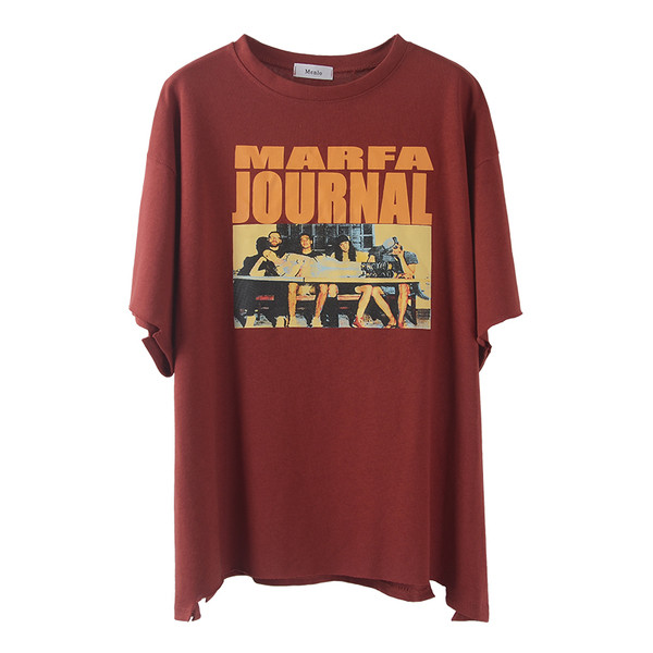 Női sportpóló felirattal és freestyle mintával több színben