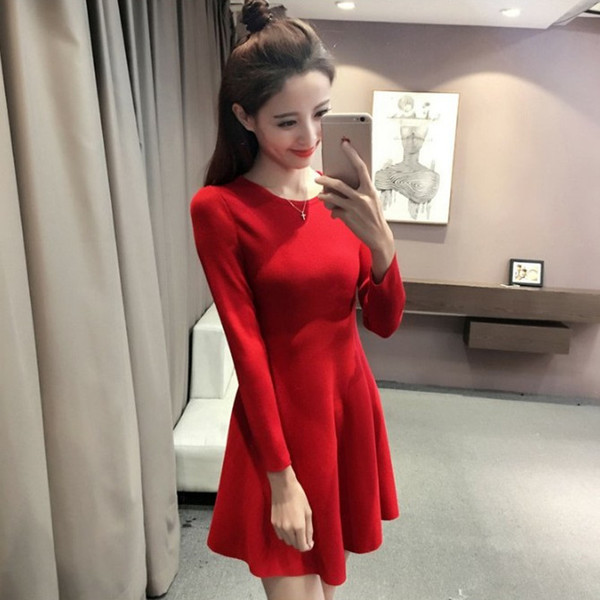 Tavaszi-őszi szabású ruha fekete és piros színben