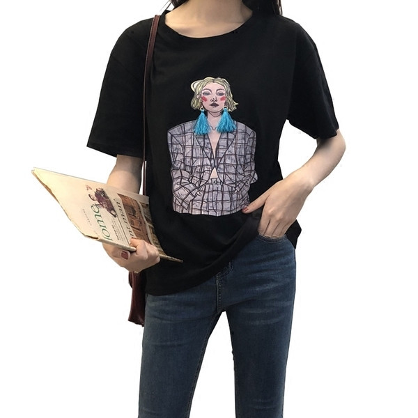 Női sportpóló O-alakú gallérral és színes rátéttel szabad fazonban több színben