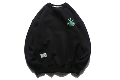 Ανδρικό φούτερ με δύο μοντέλα με κολάρο σε σχήμα O και κουκούλα  σε τρία χρώματα