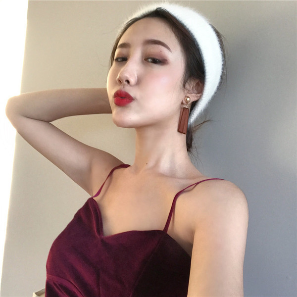 Stílusos női bársony felső vékony pántokkal, két színben