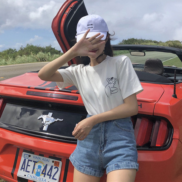 Καθημερινή γυναικεία μπλούζα με κολάρο σε σχήμα O κα σε λευκό χρώμα