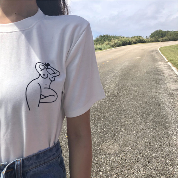 Καθημερινή γυναικεία μπλούζα με κολάρο σε σχήμα O κα σε λευκό χρώμα