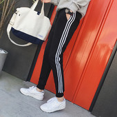 Μαύρη αθλητική ανδρική φόρμα με τσέπες