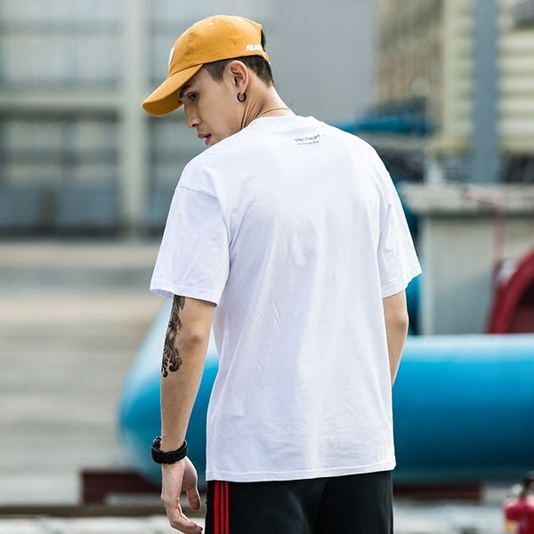 Rövid ujjú férfi blúz fehér és fekete rátéttel