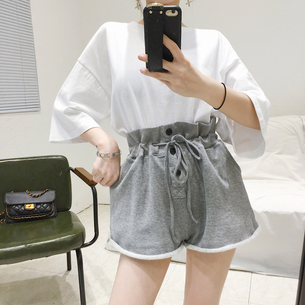 Női alkalmi, magas derekú rövidnadrág