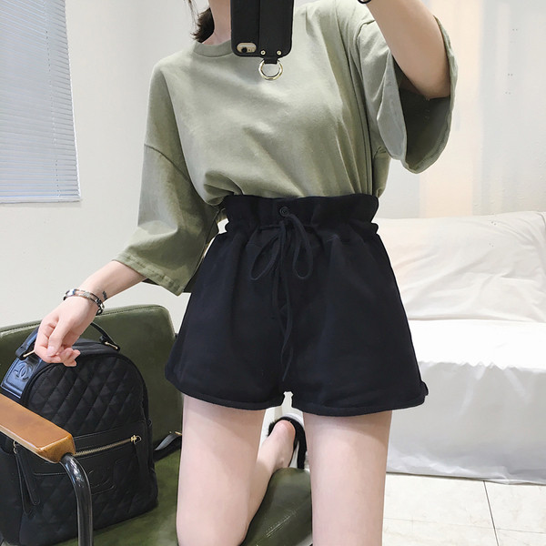 Női alkalmi, magas derekú rövidnadrág